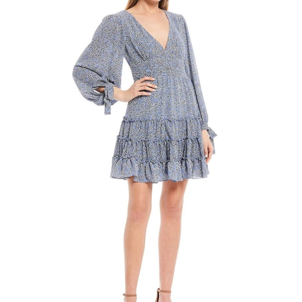 Blue floral lantern sleeve dress size M